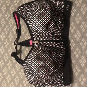 38c Victoria secret sports bra